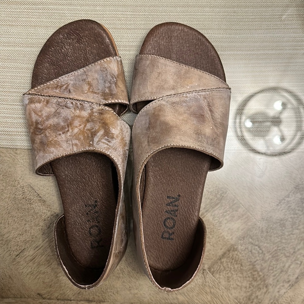 Roan sandals worn once